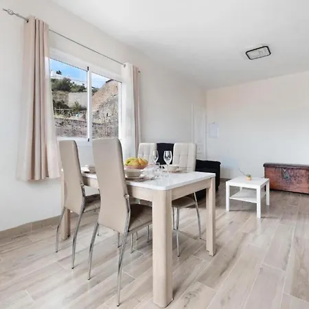 Amalia's House, Tenerife 度假居 Genovés