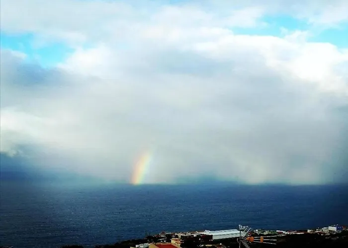 Semesterbostad In Garachico With Mountain Views *